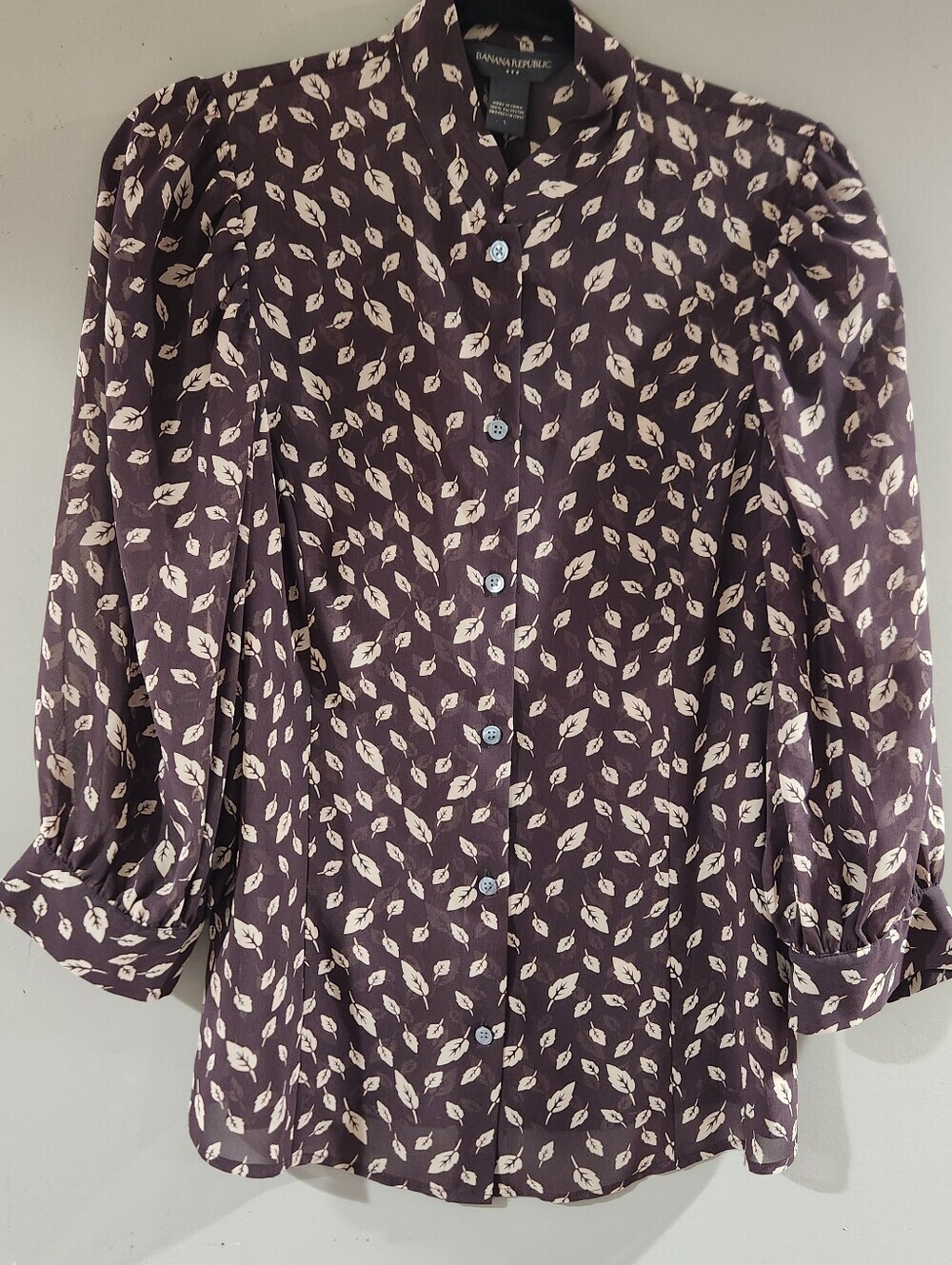 Banana Republic Top Button Size Large Brown